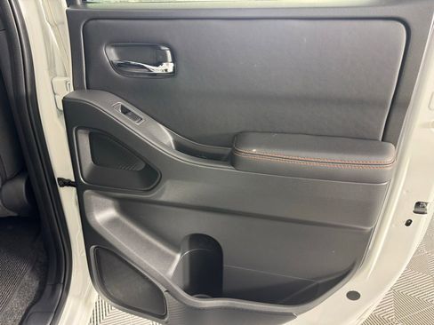 Used 2023 Nissan Frontier PRO-4X w/ Pro Convenience Package image 22