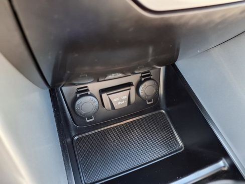 Used 2013 Hyundai Sonata Limited w/ Premium Pkg image 13