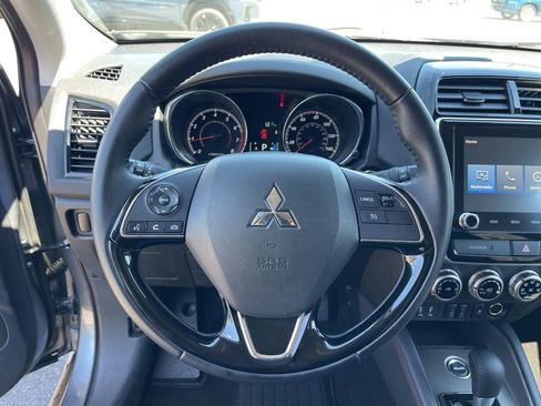 Used 2025 Mitsubishi Outlander Sport SE AWD/4WD image 16