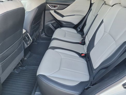 Used 2019 Subaru Forester Limited image 10