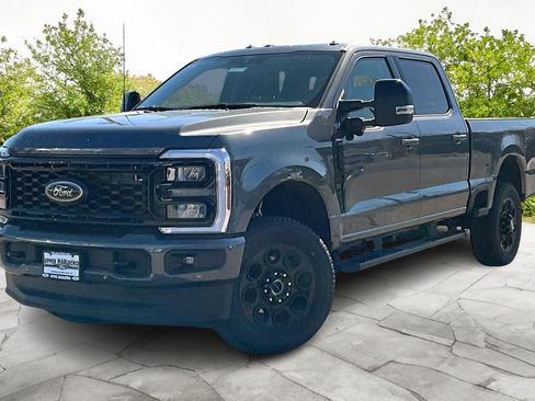 New 2026 Ford F350 Lariat w/ Black Appearance Package image 2