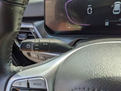 Used 2025 Kia Telluride S image 33