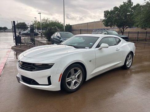 Used 2019 Chevrolet Camaro LT RWD image 1