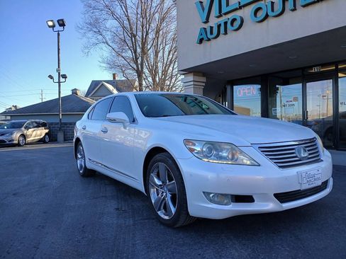Used 2010 Lexus LS 460 L RWD image 27