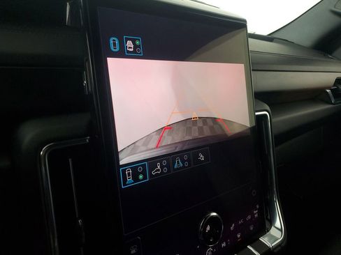 Used 2025 GMC Yukon Denali image 29