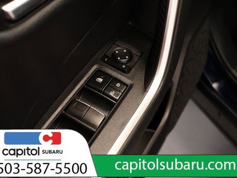 Used 2019 Toyota RAV4 Limited image 10