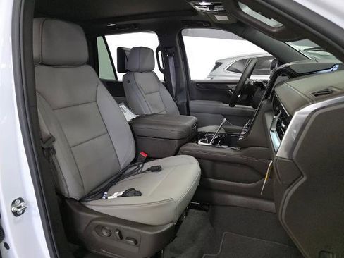 New 2026 GMC Yukon Elevation image 16