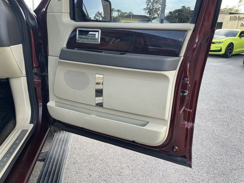 Used 2016 Lincoln Navigator L Reserve AWD/4WD image 33