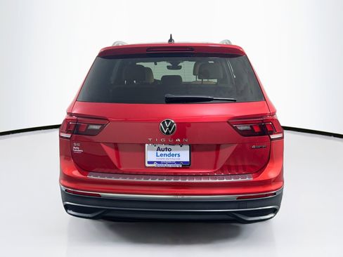 Used 2022 Volkswagen Tiguan SE image 6