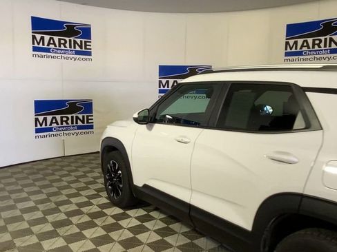 Used 2023 Chevrolet TrailBlazer LT FWD image 8