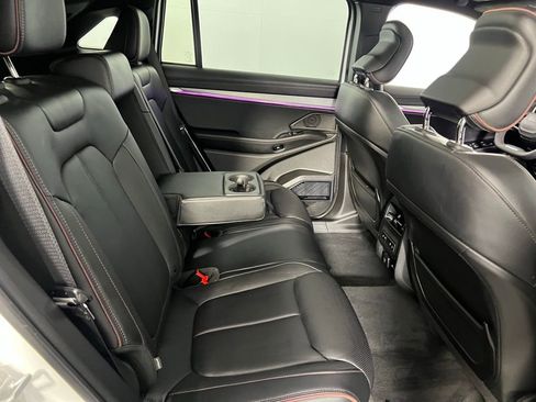 Used 2024 Jeep Wagoneer Launch Edition image 31