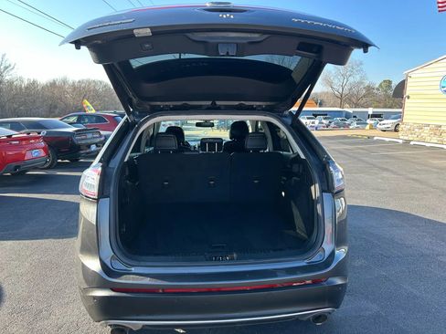 Used 2017 Ford Edge Titanium w/ Equipment Group 301A image 33