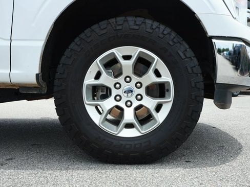 Used 2022 Ford F150 XLT RWD image 5