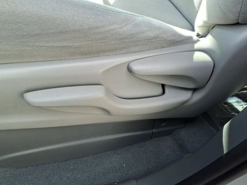 Used 2020 Toyota Sienna L image 12