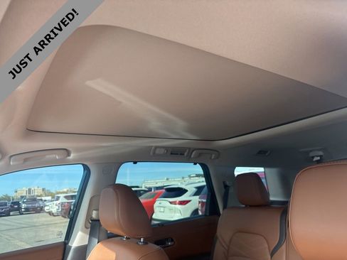 Certified 2023 Nissan Pathfinder Platinum w/ Black Appearance Package image 14