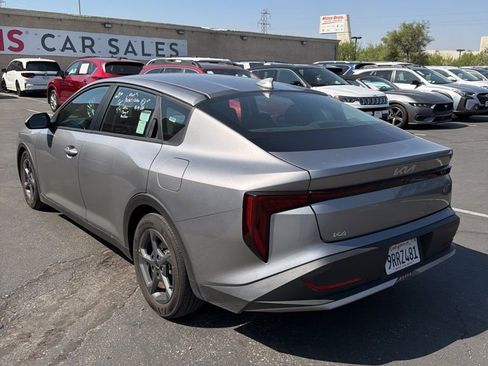 Used 2025 Kia K4 LXS image 8