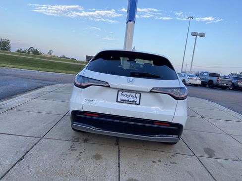 New 2026 Honda HR-V EX-L image 9