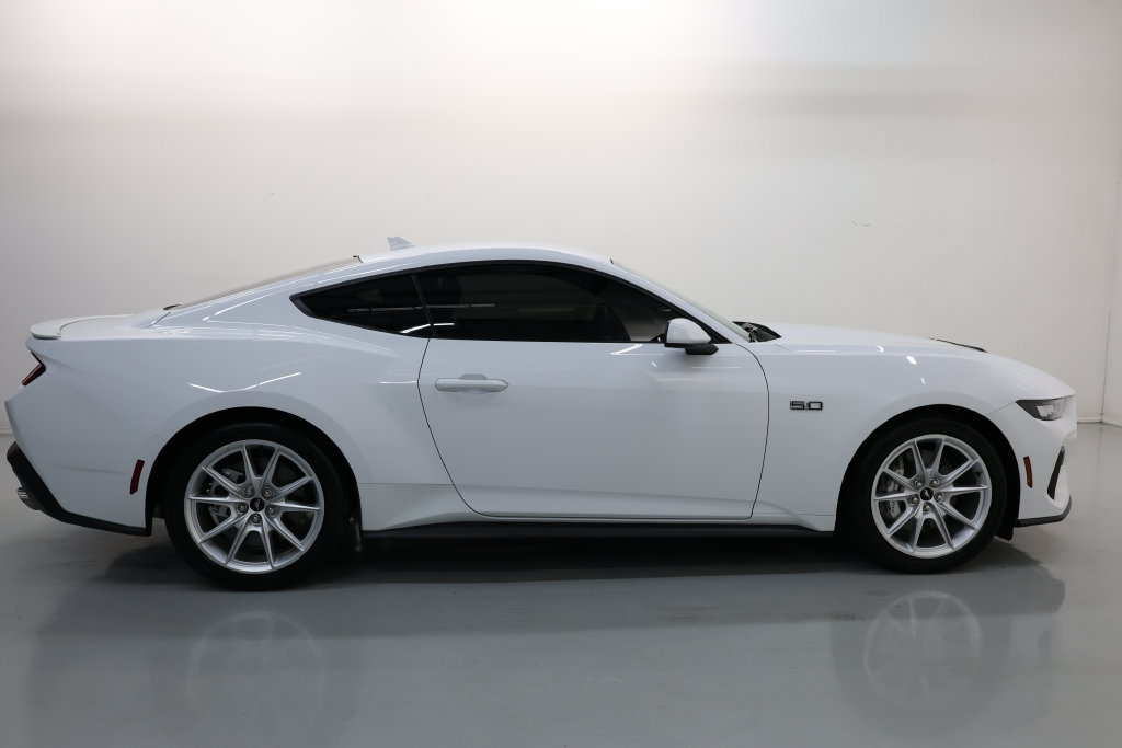 Used 2024 Ford Mustang GT Premium RWD image 58