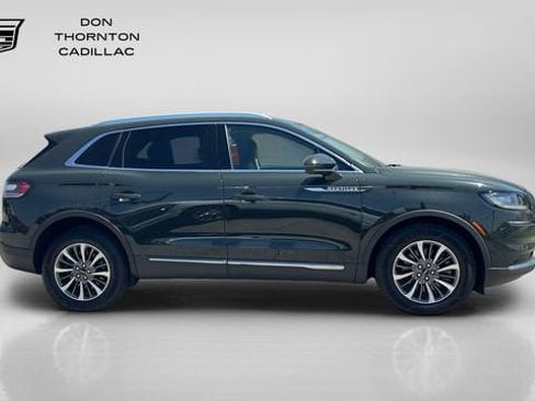 Used 2022 Lincoln Nautilus Reserve AWD/4WD image 6