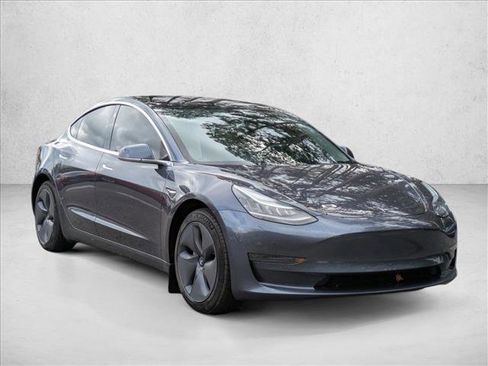 Used 2020 Tesla Model 3 Long Range image 8