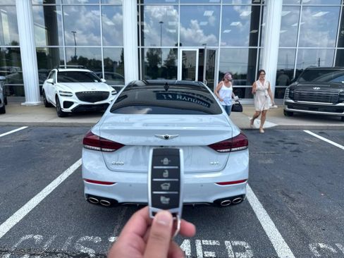 Used 2019 Genesis G80 3.3T Sport RWD image 5