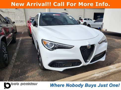 Used 2023 Alfa Romeo Stelvio Veloce AWD/4WD image 1
