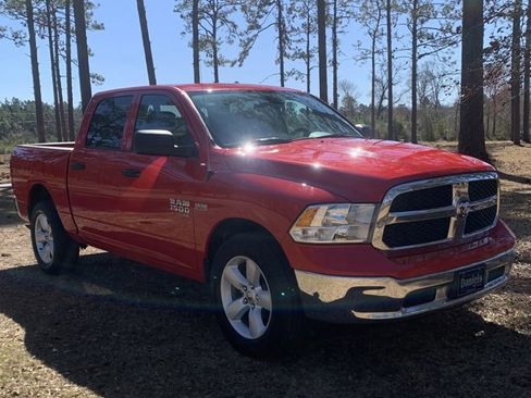 Used 2023 RAM 1500 Classic SLT image 2