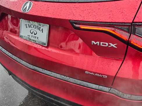 Used 2022 Acura MDX A-Spec image 13