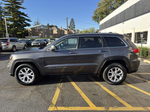 Used 2019 Jeep Grand Cherokee Laredo image 19