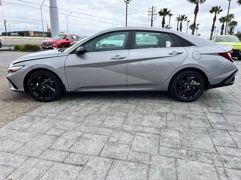 New 2026 Hyundai Elantra SEL Sport Premium FWD image 4