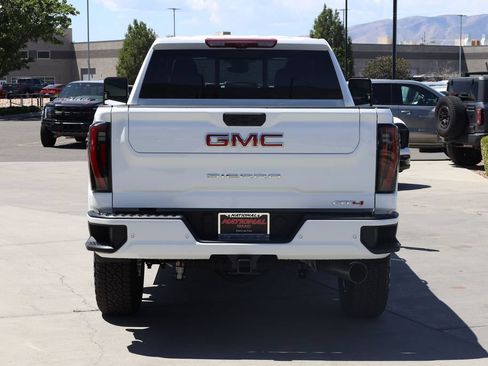 New 2026 GMC Sierra 3500 AT4 w/ AT4 Premium Plus Package AWD/4WD image 5