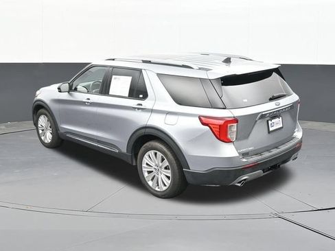 Used 2022 Ford Explorer Limited w/ Equipment Group 301A AWD/4WD image 62