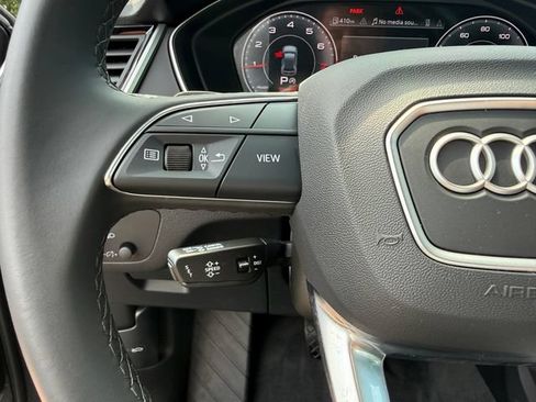 Used 2025 Audi Q5 2.0T Premium Plus AWD/4WD image 25