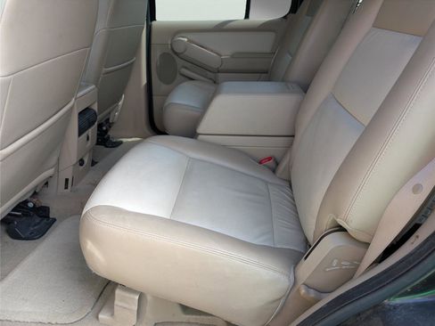 Used 2006 Ford Explorer Eddie Bauer RWD image 30