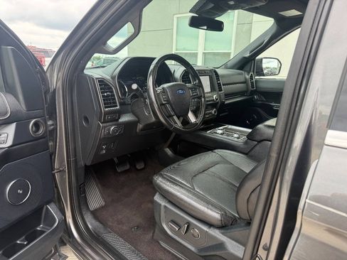 Used 2020 Ford Expedition Limited w/ Equipment Group 302A AWD/4WD image 12
