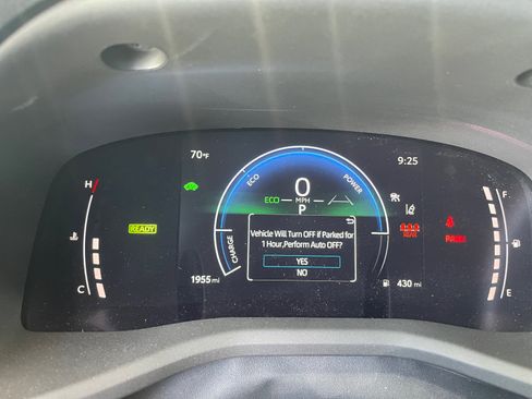 Used 2026 Toyota Camry SE w/ Convenience Package FWD image 10