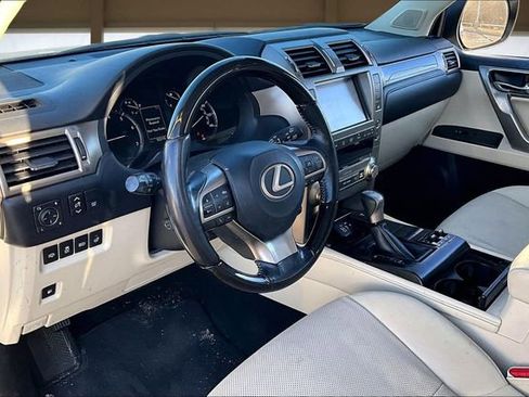 Used 2021 Lexus GX 460 Premium w/ Premium Package image 14