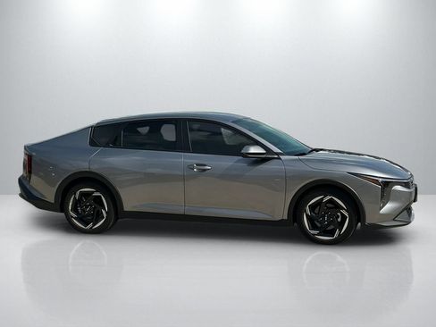 Used 2025 Kia K4 EX FWD image 4