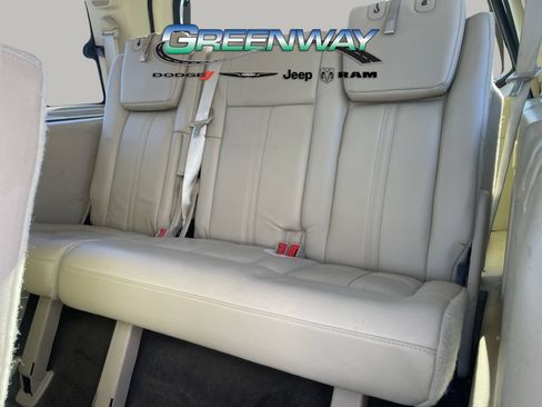 Used 2015 Lincoln Navigator 4WD w/ Equipment Group 101A Reserve image 16
