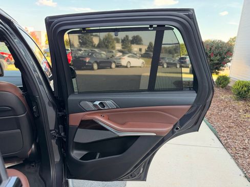 Used 2021 BMW X5 M50i w/ Executive Package AWD/4WD image 37