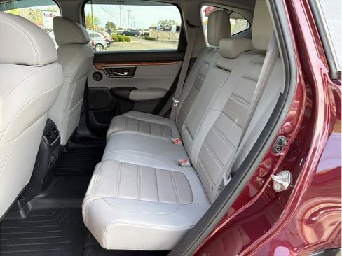 Used 2018 Honda CR-V Touring image 13
