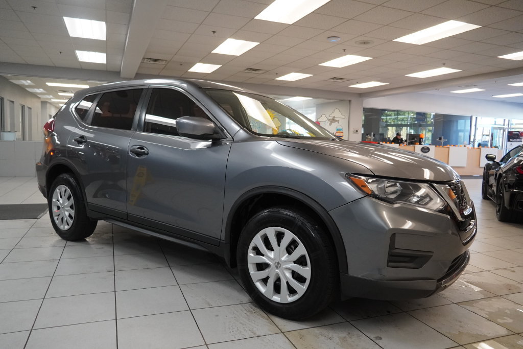 Used 2019 Nissan Rogue S AWD/4WD image 13