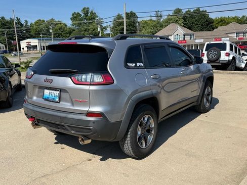 Used 2019 Jeep Cherokee Trailhawk w/ Cold Weather Group AWD/4WD image 6