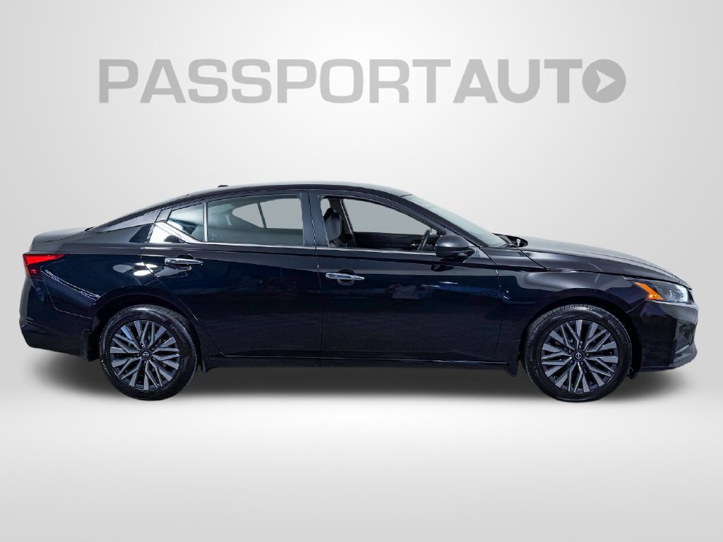 Certified 2024 Nissan Altima 2.5 SV AWD/4WD image 11