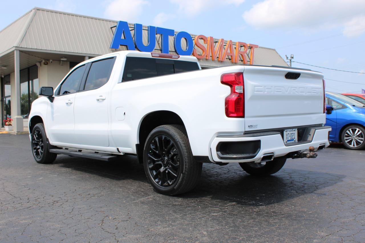 Used 2025 Chevrolet Silverado 1500 RST w/ Convenience Package II AWD/4WD image 9