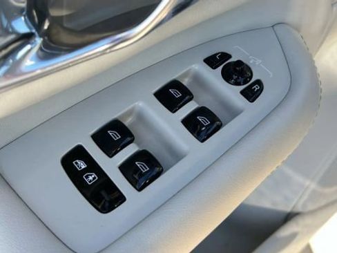 Used 2021 Volvo XC90 T6 Inscription w/ Protection Package Premier image 13