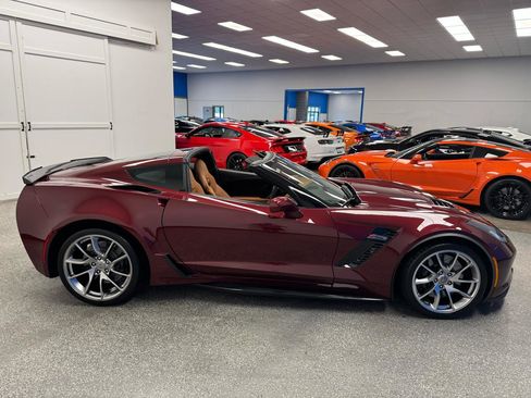 Used 2018 Chevrolet Corvette Z06 RWD image 5