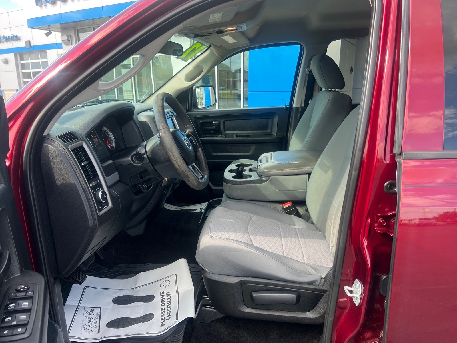 Used 2017 RAM 1500 Express w/ Express Value Package RWD image 8