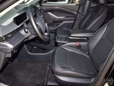 Used 2025 Ford Mustang Mach-E Premium image 13