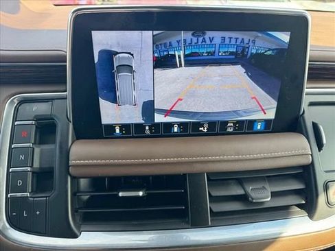 Used 2021 Chevrolet Suburban High Country AWD/4WD image 15